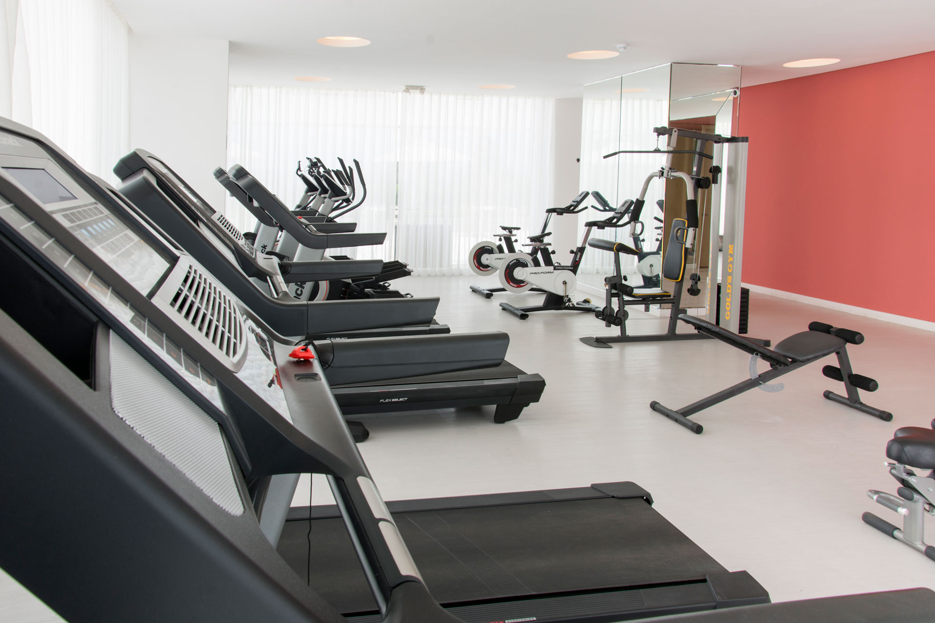 yo cumbaya oficinas - gimnasio